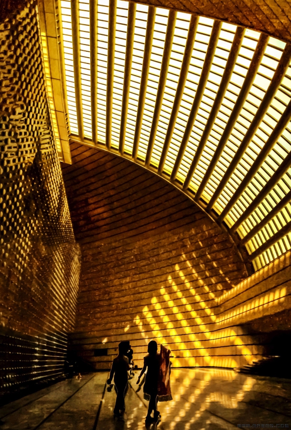 《大剧院----璀璨的艺术圣殿》