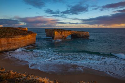 澳大利亚采风之旅 —— 大洋路夕照伦敦桥和海光月色