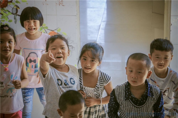 [原创]大山里的天使系列2（组照）