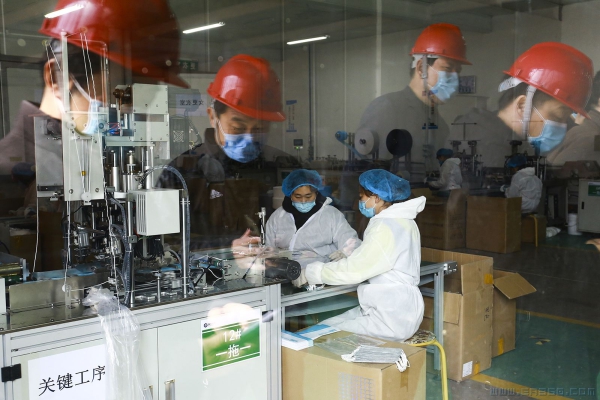 同为战疫做贡献