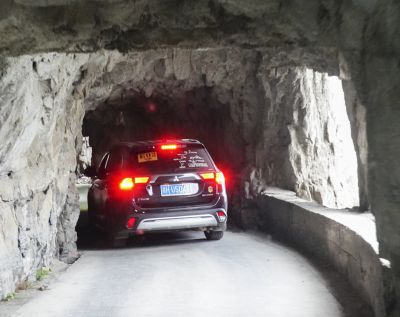 穿越南太行昆山挂壁公路