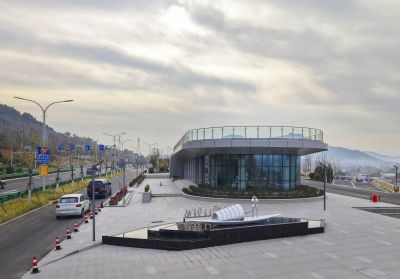 镶嵌在旅游路上的风情驿站