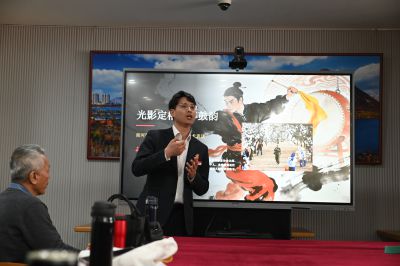 一场别开生面的摄影沙龙