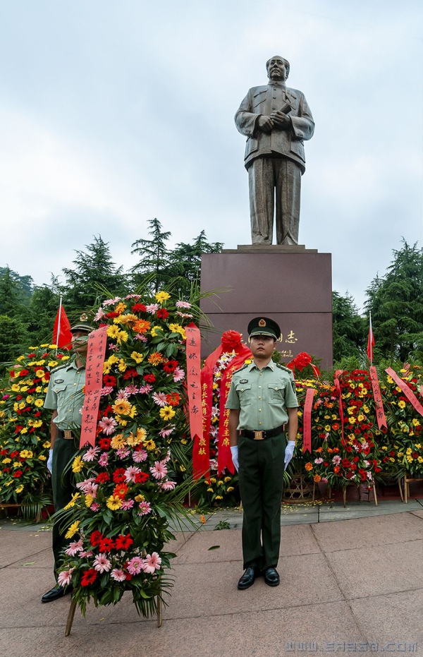 《永远的怀念》