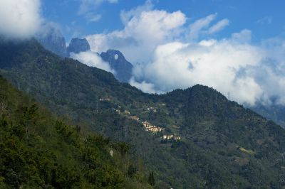 丙察察滇藏线途中景致  石月亮