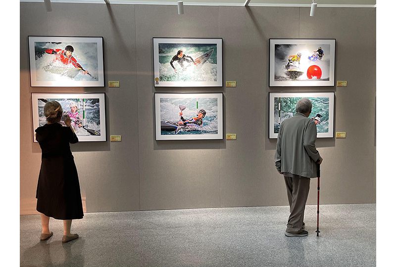 陈晨《东方摄影 · 我的2024》：《关注》